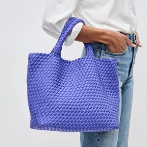 Sol Selene SKY'S THE LIMIT - MEDIUM TOTE